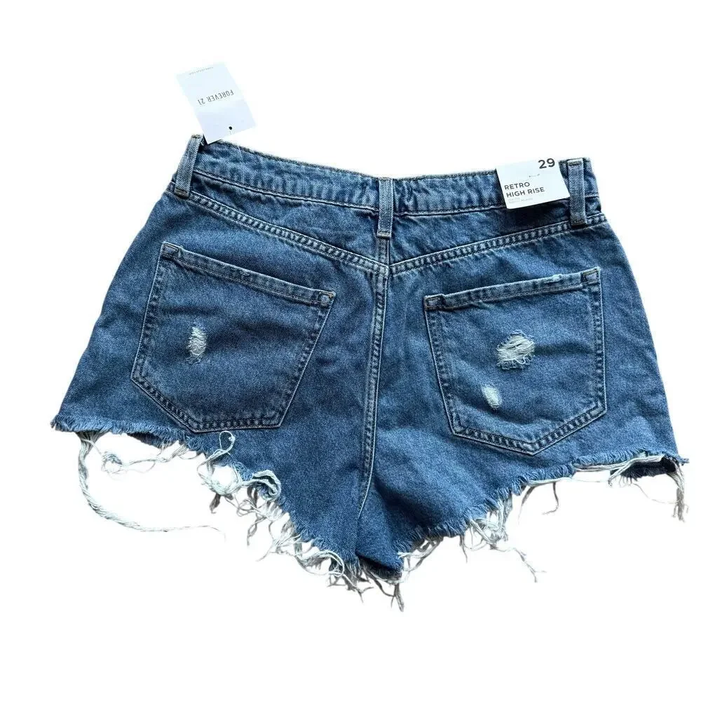 Retro High Rise Denim Jean Shorts Distressed Frayed Hem Medium Wash Size 29 NWT